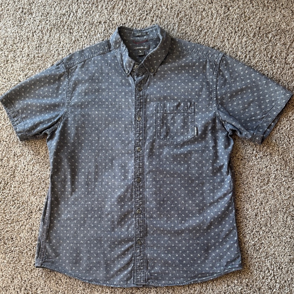 Eddie Bauer Men's Blue Patterned Button Down Short Sleeve Shirt L